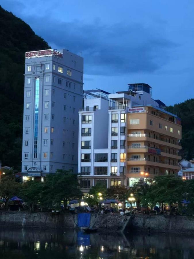 Cat Ba Rosalia Hotel Dong Khe Sau Exteriör bild
